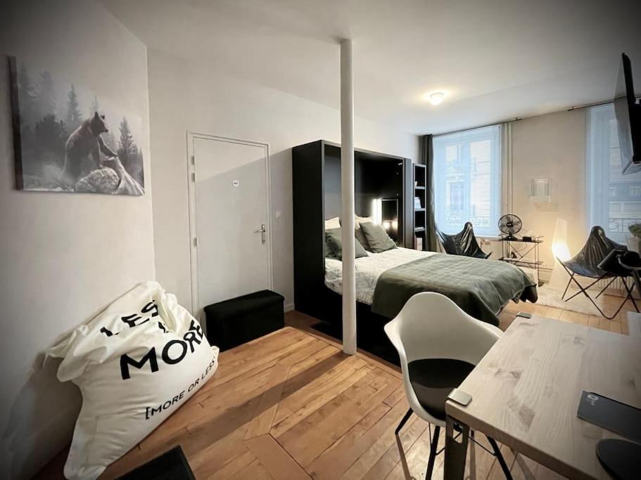 Grand Studio Confortable Situe En Centre Ville جوراردُميه المظهر الخارجي الصورة